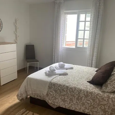 Διαμέρισμα Duplex En Vigo, Zona De Bouzas, Cerca De Playas *