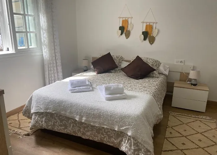 Duplex En Vigo, Zona De Bouzas, Cerca De Playas Vigo